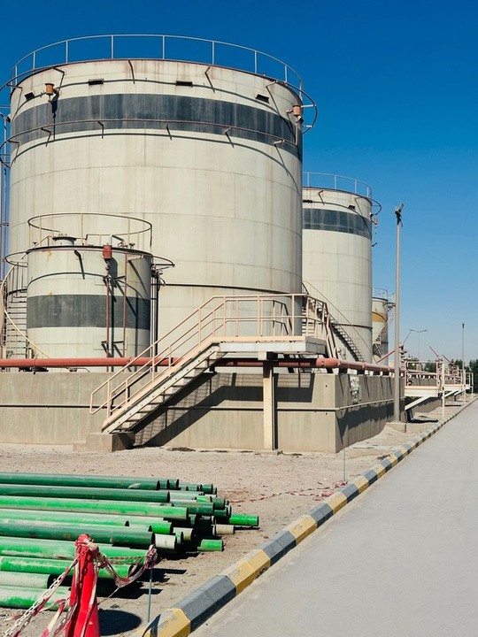 Bulk storage tanks